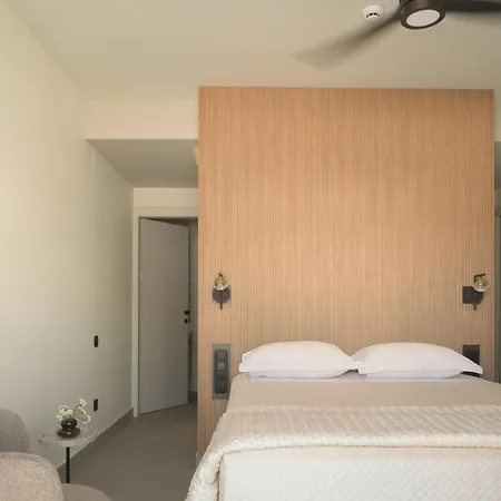 Leste Luxury Urban Living Premium *